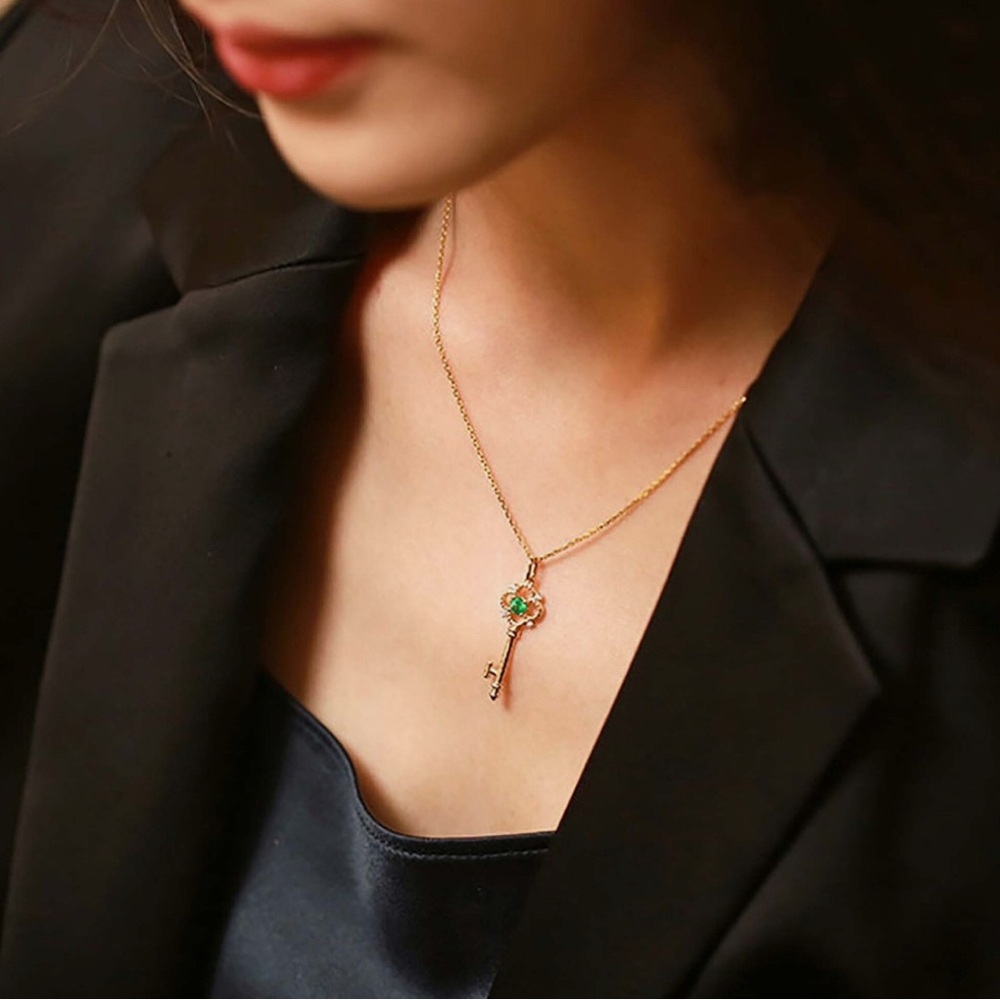 S925 Sterling Silver and Gold Plated Green CZ Key Pendant Necklace. New. - Picture 7 of 10